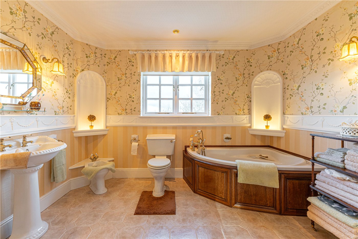 Master En-Suite